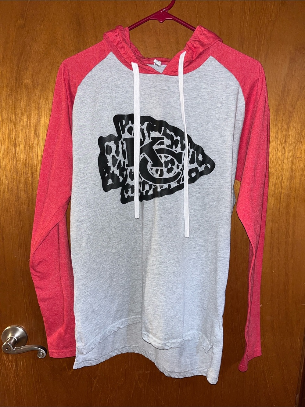 Kids Long Sleeve Hooded Raglan Shirt - Gray & Pink Medium Woman’s